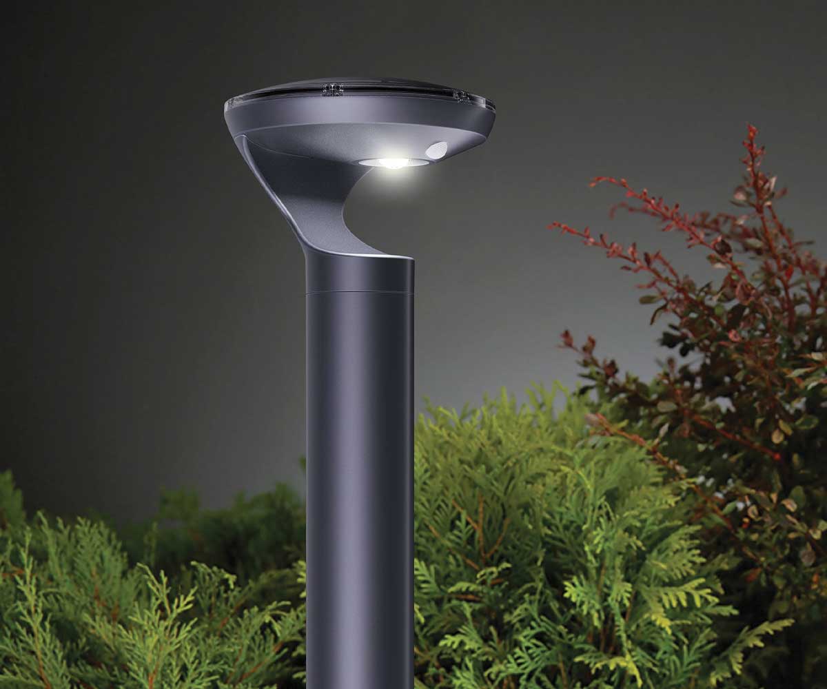BASSO Solar Bollard Light